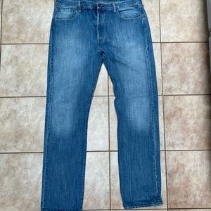 Levi’s 501 light/medium wash